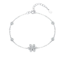 Carregar imagem no visualizador da galeria, Pulseira de Flor Cravejada
